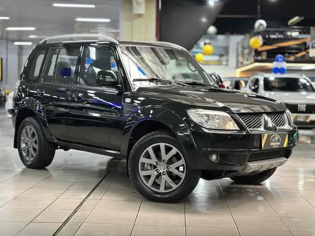 Carro Mitsubishi Pajero TR4 2013 2.0 16V 4x2 (Flex) (Aut)