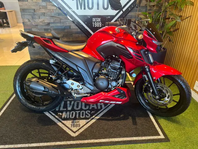 Moto Yamaha YS 250 Fazer 2022 ABS