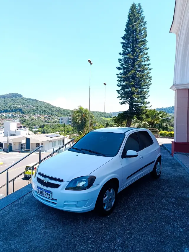 Carro Chevrolet Celta 2014 LT 1.0 (Flex)