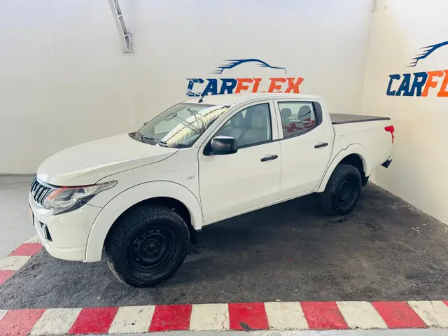 Carro Mitsubishi L200 Triton Sport 2023 GL 2.4