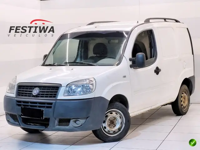 Carro Fiat Doblò Cargo 2012 1.4 8V (Flex)