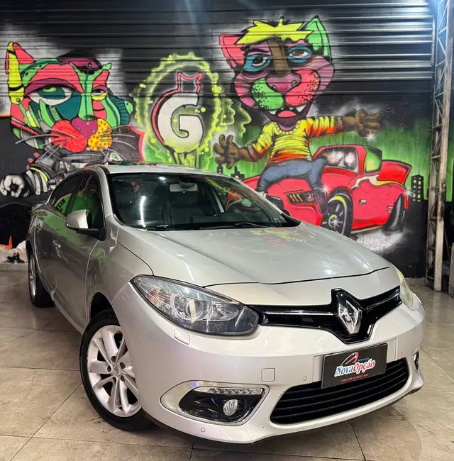 Carro Renault Fluence 2016 2.0 16V Privilege X-Tronic (Flex)