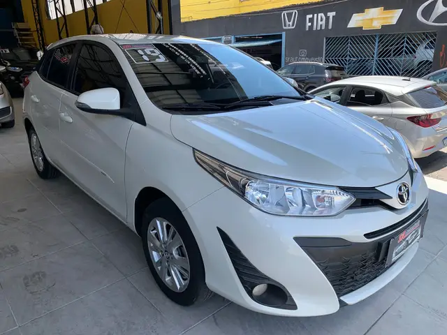 Carro Toyota Yaris 2019 1.3 XL CVT (Flex)