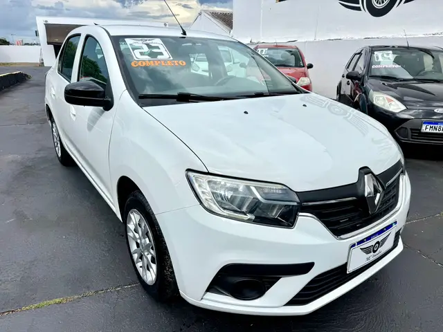 Carro Renault Logan 2023 Zen 1.0 12V SCe (Flex)