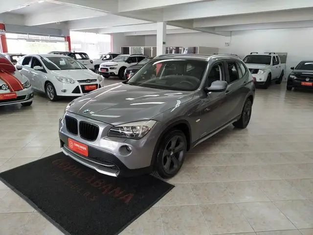 Carro BMW X1 2013 2.0 sDrive20i (Aut)