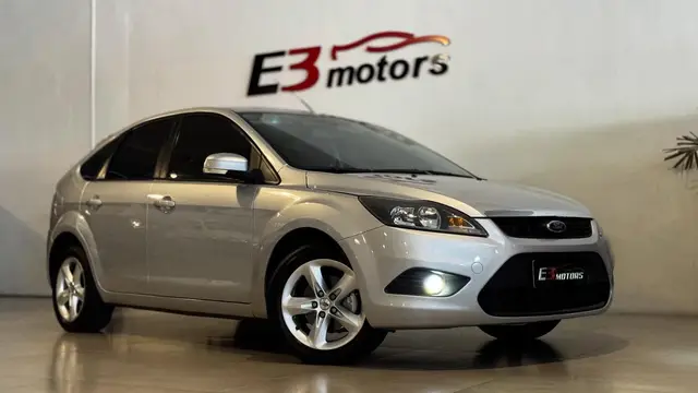 Carro Ford Focus Hatch 2011 GLX 2.0 16V (Flex) (Aut)