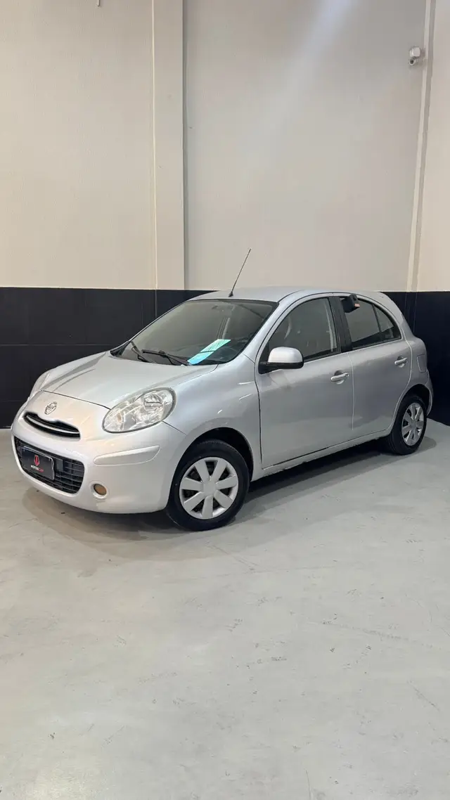 Carro Nissan March 2014 1.6 16V S (Flex)