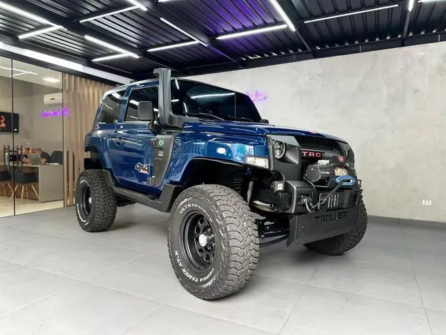 Carro Troller T4 2017 3.2 Diesel XLT 4x4