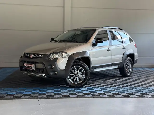 Carro Fiat Palio Weekend 2014 Adventure 1.8 16V (Flex)