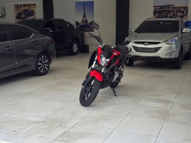 Moto Honda CB 300F Twister 2023 Standard