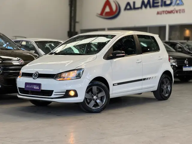 Carro Volkswagen Fox 2017 1.6 MSI Run (Flex)