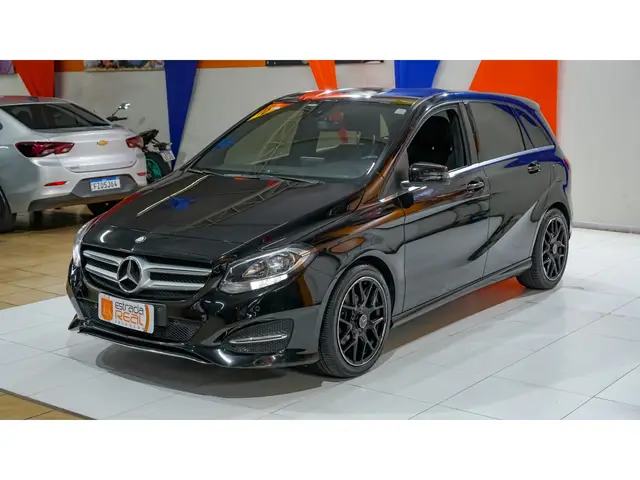 Carro Mercedes-Benz Classe B 2016 200 1.6 Turbo FlexFuel DCT