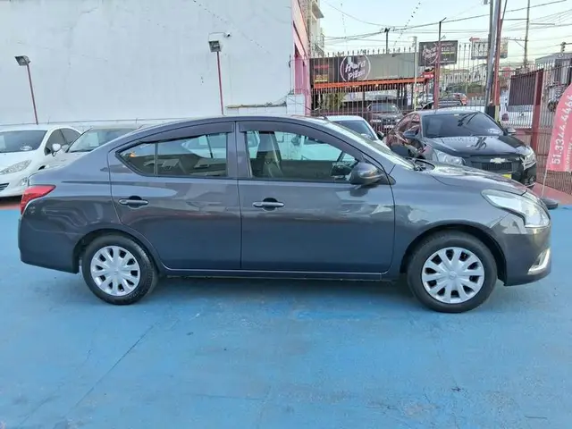 Carro Nissan Versa 2020 1.0 12V (Flex)