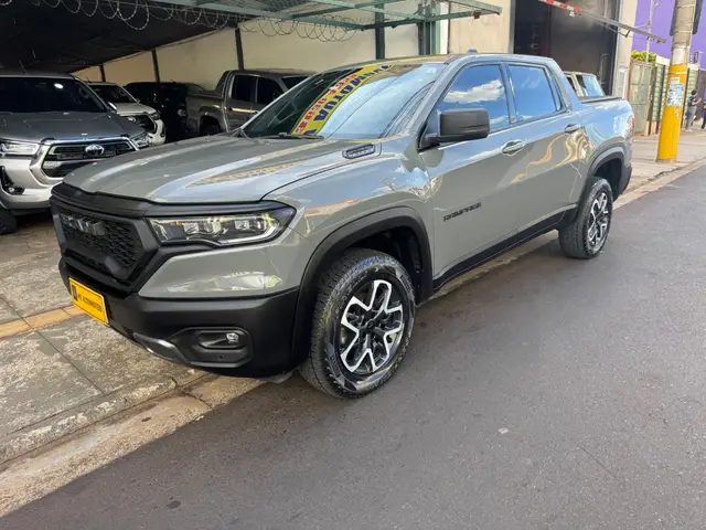 Carro Ram Rampage 2024 Rebel 2.0 Turbodiesel
