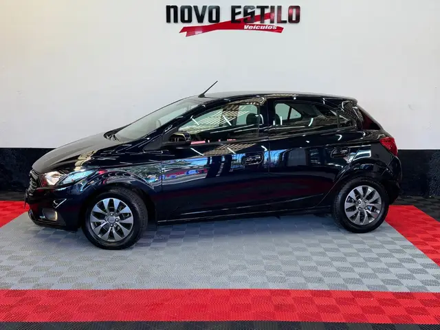 Carro Chevrolet Onix 2021 1.0 (Flex)