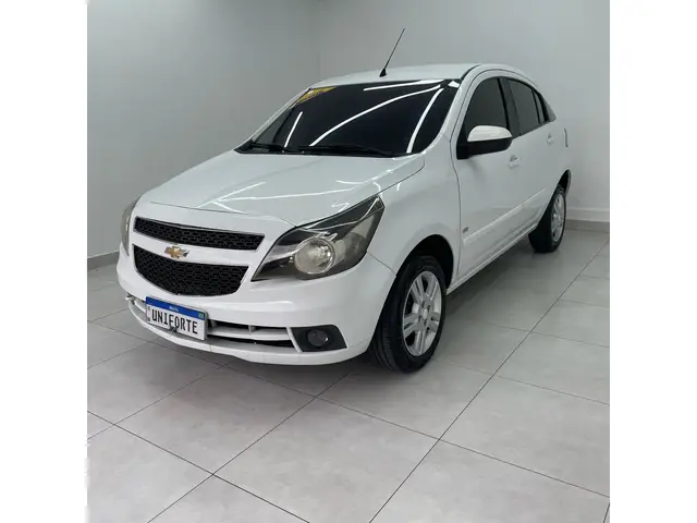 Carro Chevrolet Agile 2011 LTZ 1.4 8V (Flex)
