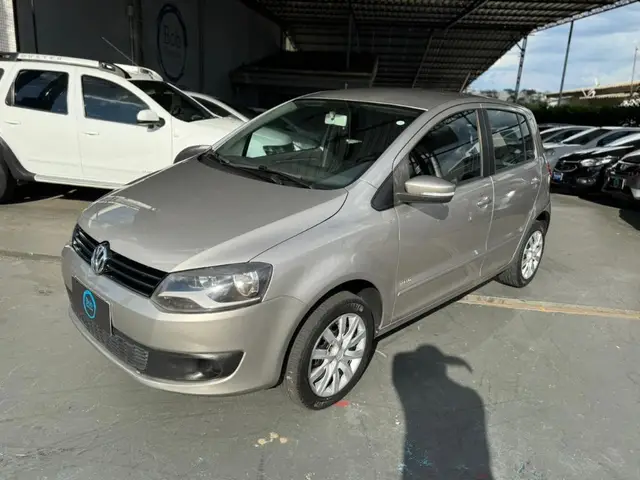Carro Volkswagen Fox 2013 1.6 VHT (Flex)