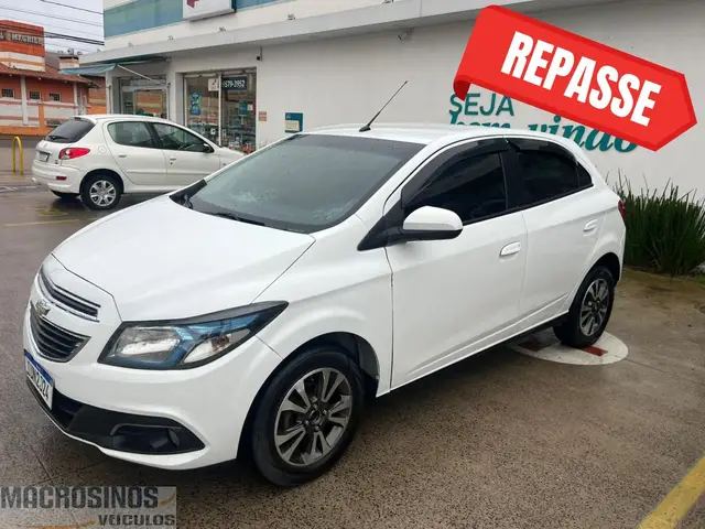 Carro Chevrolet Onix 2014 HATCH LTZ 1.4 8V FlexPower 5p Mec.