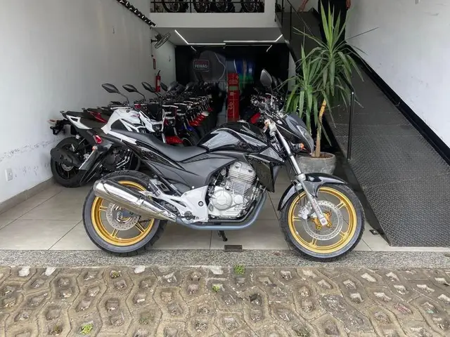 Moto Honda CB 300R 2015 (ABS)