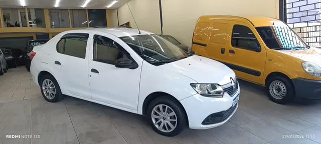 Carro Renault Logan 2015 Authentique 1.0 16V (flex)