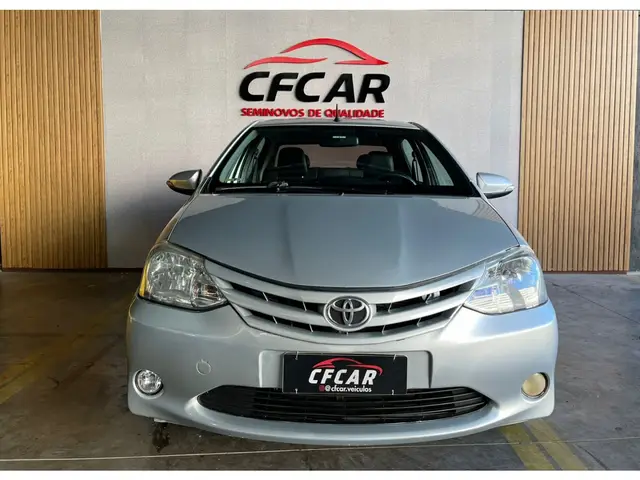 Carro Toyota Etios Sedan 2016 XLS 1.5 (Flex)