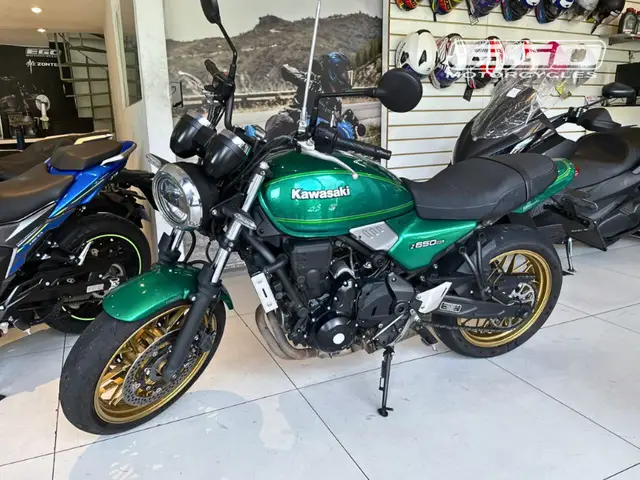 Moto Kawasaki Z 650 2023 RS