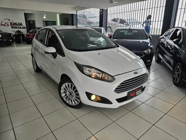 Carro Ford New Fiesta Hatch 2017 New Fiesta SEL 1.6 16V PowerShift