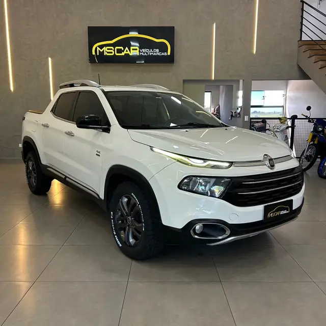 Carro Fiat Toro 2018 Volcano 2.0 diesel AT9 4x4