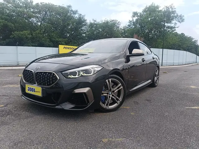Carro BMW M235i 2021 2.0 Twinturbo xDrive Gran Coupe (aut)