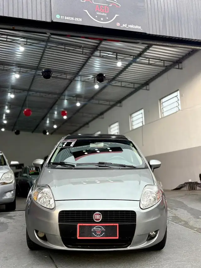 Carro Fiat Punto 2011 Essence 1.6 16V (Flex)