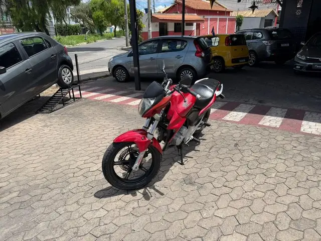Moto Honda CB 300R 2013 Standard