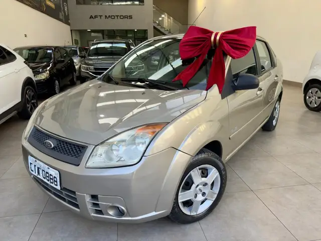 Carro Ford Fiesta Sedan 2009 Class 1.6 (Flex)