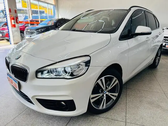 Carro BMW 220i Active Tourer 2017 220i CAT GP ActiveFlex