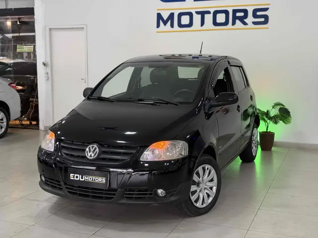 Carro Volkswagen Fox 2010 1.0 8V (Flex) 4p