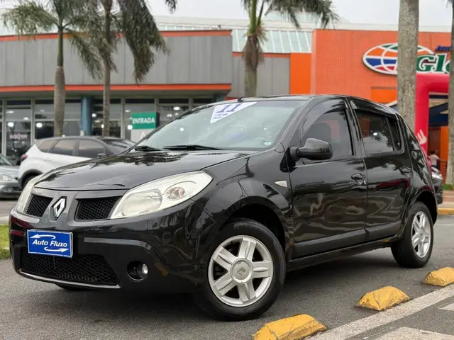 Carro Renault Sandero 2011 Privilège 1.6 8V Hi-Torque (flex)