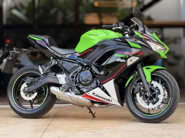 Moto Kawasaki Ninja 2022 650R (ABS)