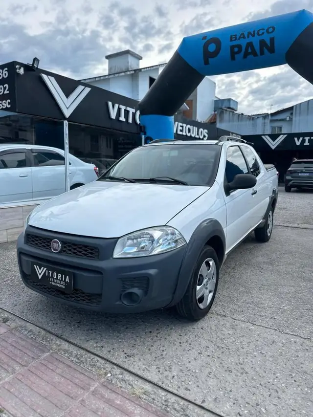 Carro Fiat Strada 2015 Working 1.4 (Flex) (Cabine Dupla)