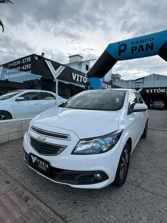 Carro Chevrolet Onix 2016 1.4 LTZ SPE/4
