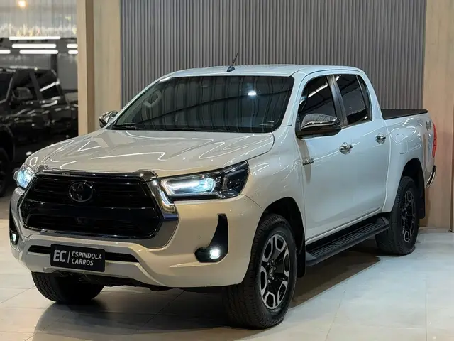 Carro Toyota Hilux Cabine Dupla 2024 SRX 4x4 2.8 Diesel