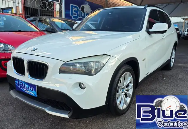 Carro BMW X1 2012 2.0 sDrive18i Top (Aut)