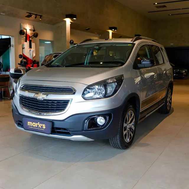 Carro Chevrolet Spin 2016 Activ 1.8 (Flex) (Aut)