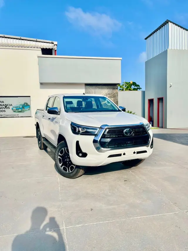 Carro Toyota Hilux Cabine Dupla 2025 SRX 4x4 2.8 Diesel