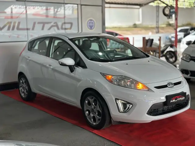 Carro Ford New Fiesta Hatch 2012 SE 1.6 16V (Flex)