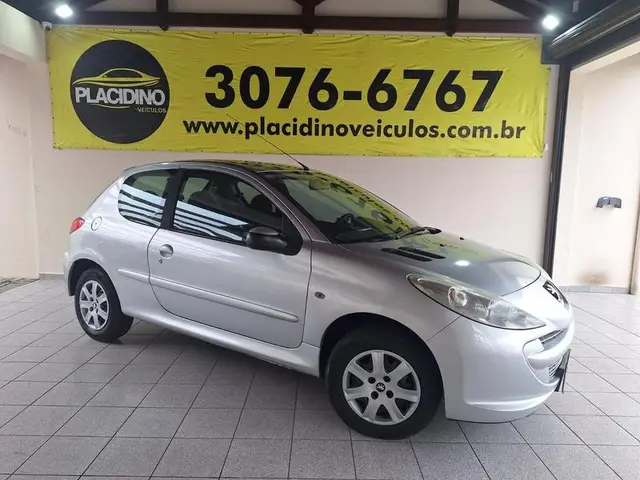 Carro Peugeot 207 2012 Hatch XR 1.4 8V (flex) 2p
