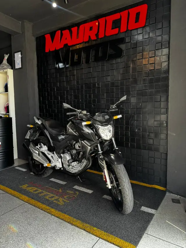 Moto Honda CB 250F Twister 2022 250F (ABS) Cinza fosco