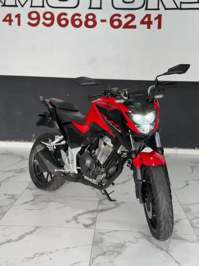 Moto Honda CB 300F Twister 2024 Standard