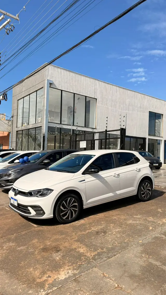 Carro Volkswagen Polo 2023 Highline (Aut) (Flex)