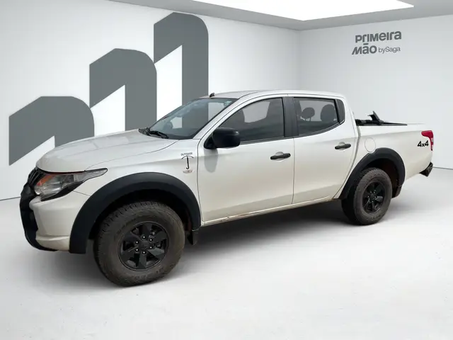 Carro Mitsubishi L200 Triton Outdoor 2023 GLS 2.4 Turbo