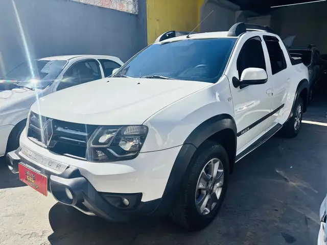 Carro Renault Duster Oroch 2017 2.0 16V Dynamique (Flex)