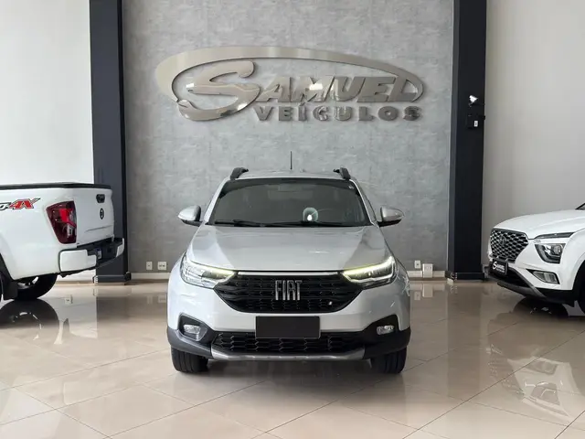 Carro Fiat Strada 2023 Volcano 1.3 CD (Flex)